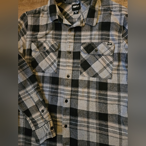 FOX plaid flannel shirt size XL - Picture 3 of 3